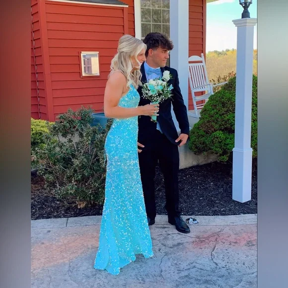 beautiful aqua prom dress! - Picture 3 of 3